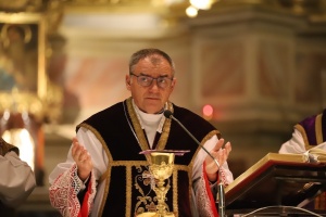 biskup robert chrząszcz